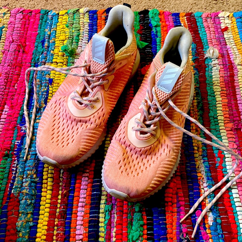 Adidas®️ Alpha Bounce™️ Peach 🍑 Running Shoes 👟 M 7 | W 8.5